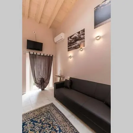Le Due Dame Villa *